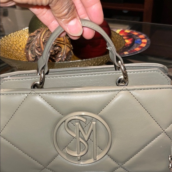 Steve Madden Light Olive Quilted Leather Crossbody Bag Set - Picture 4 of 14